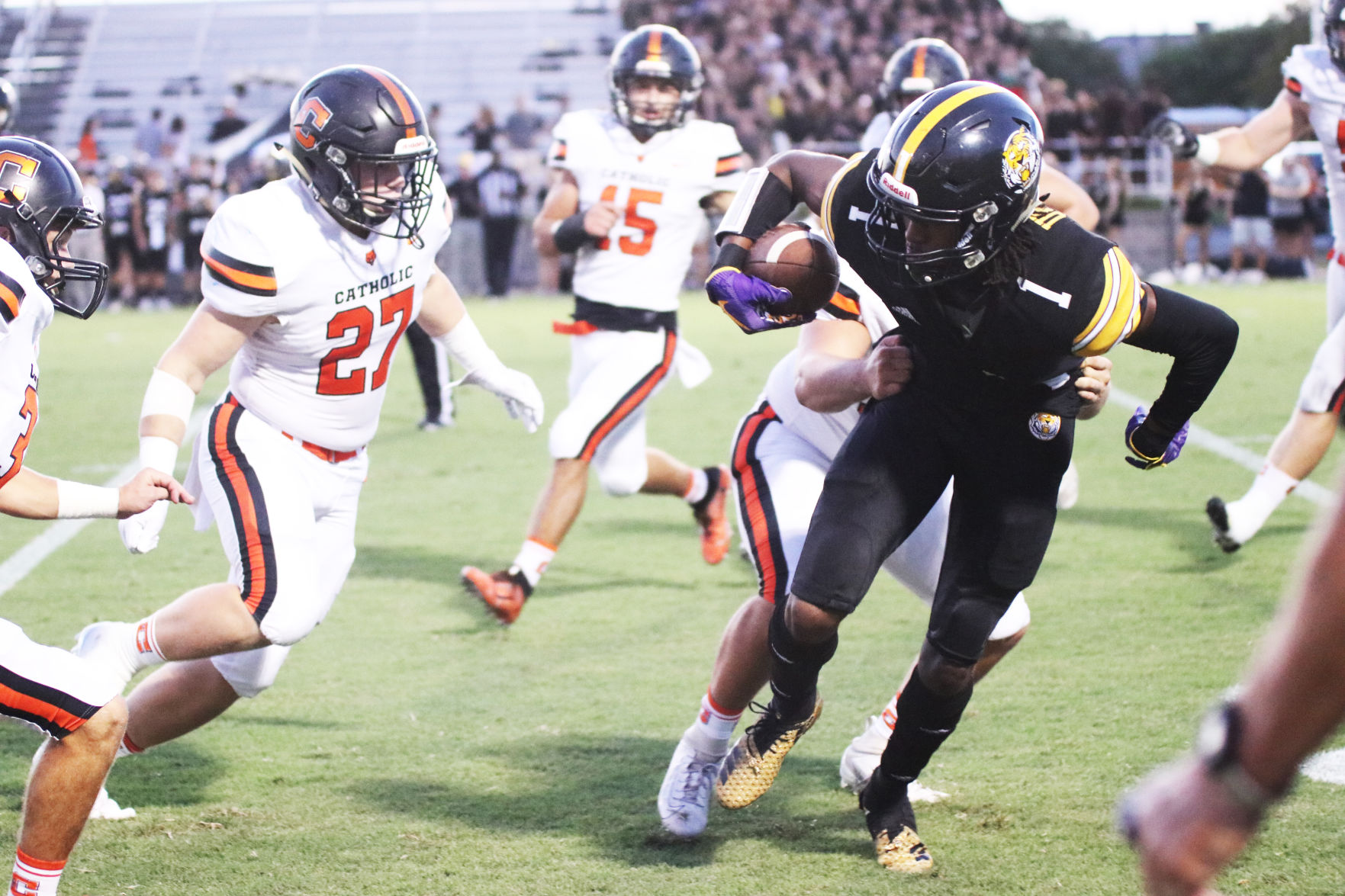 BR.catholicuhigh.092119.09.jpg